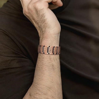 ✨Compre 1 y llévese 1 gratis 💪 Pulsera antigua de cobre rojo con tallado exquisito, pulsera retro y elegante con imán completo en forma de cruz