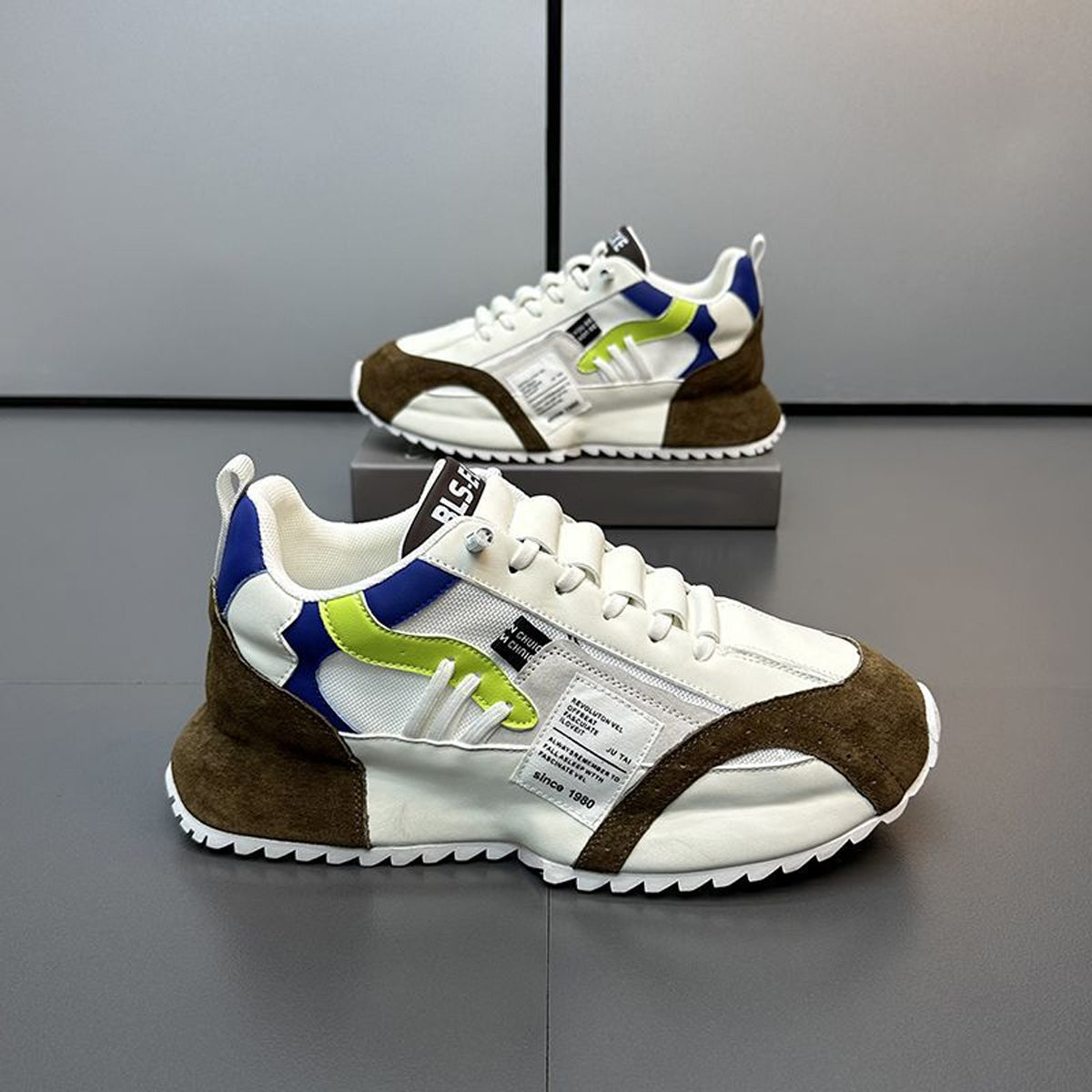 👍👟【Alta calidad】Zapatillas deportivas informales retro de moda para hombre【39-47】